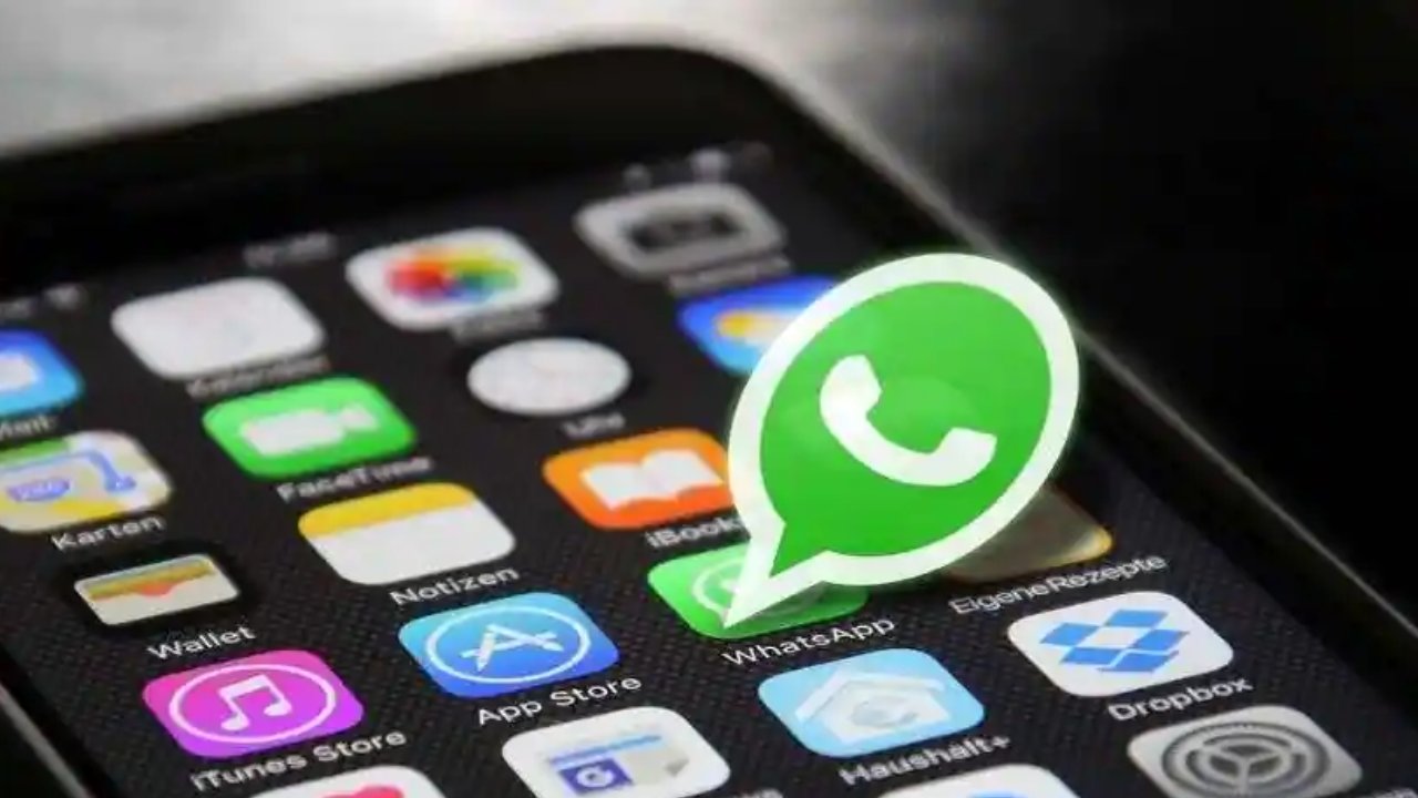 WhatsApp to roll out 'view once' messages feature
