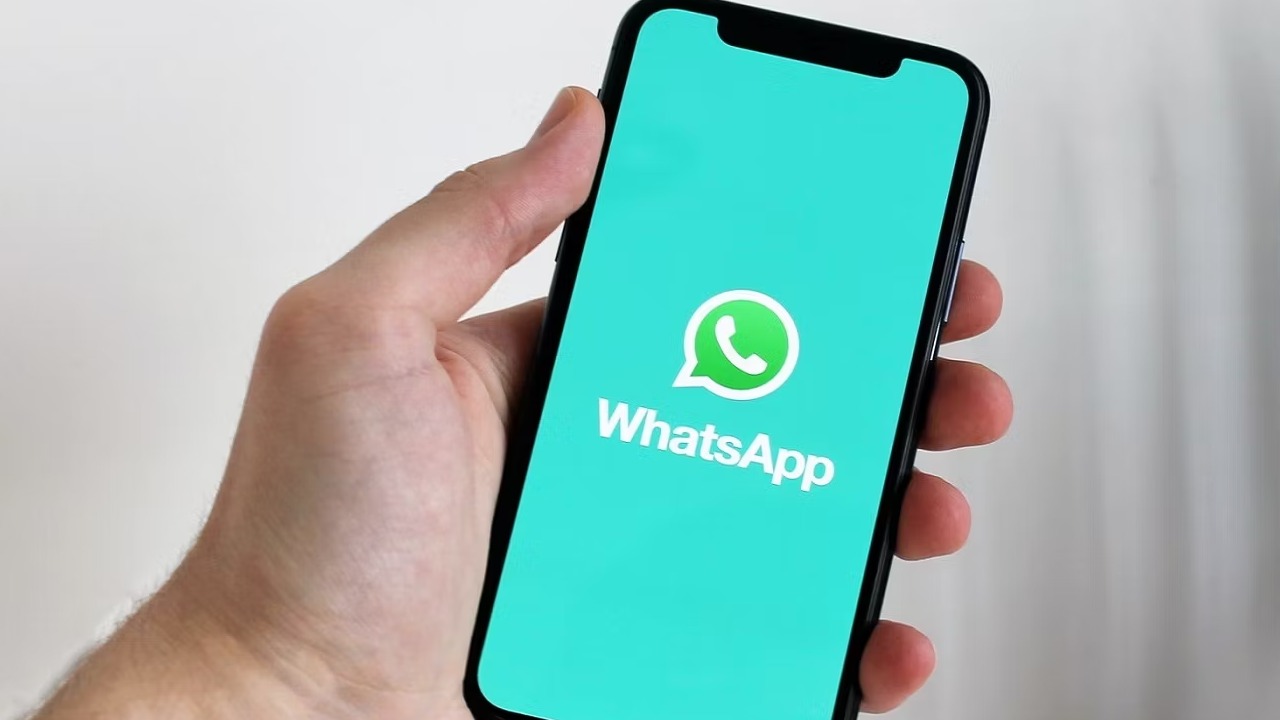 WhatsApp New Feature : వాట్సాప్లో సరికొత్త ఫీచర్.. మీరు పంపిన మెసేజ్లను ఒకసారి మాత్రమే చూడొచ్చు..! WhatsApp New Feature : వాట్సాప్లో సరికొత్త ఫీచర్.. మీరు పంపిన మెసేజ్లను ఒకసారి మాత్రమే చూడొచ్చు..!