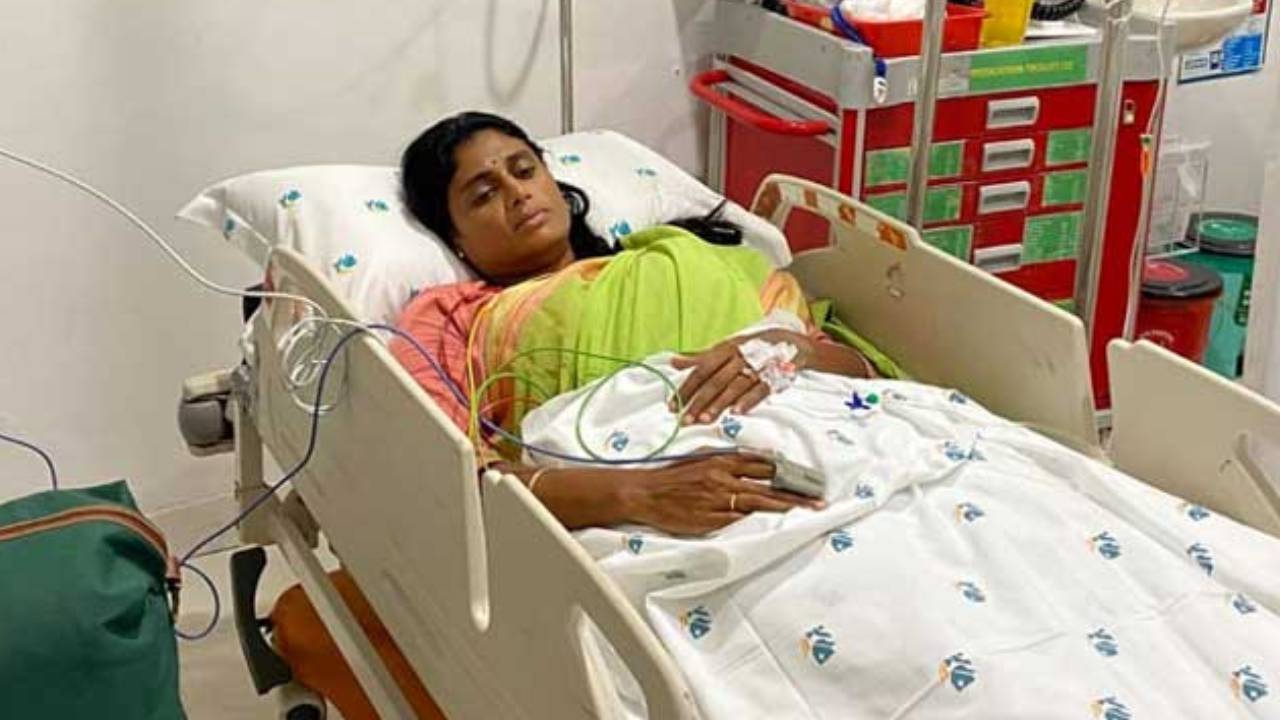 YS Sharmila: రేపు డిశ్చార్జి చేస్తాం.. వైఎస్ షర్మిల ఆరోగ్యంపై హెల్త్ బులెటిన్ విడుదల YS Sharmila: రేపు డిశ్చార్జి చేస్తాం.. వైఎస్ షర్మిల ఆరోగ్యంపై హెల్త్ బులెటిన్ విడుదల