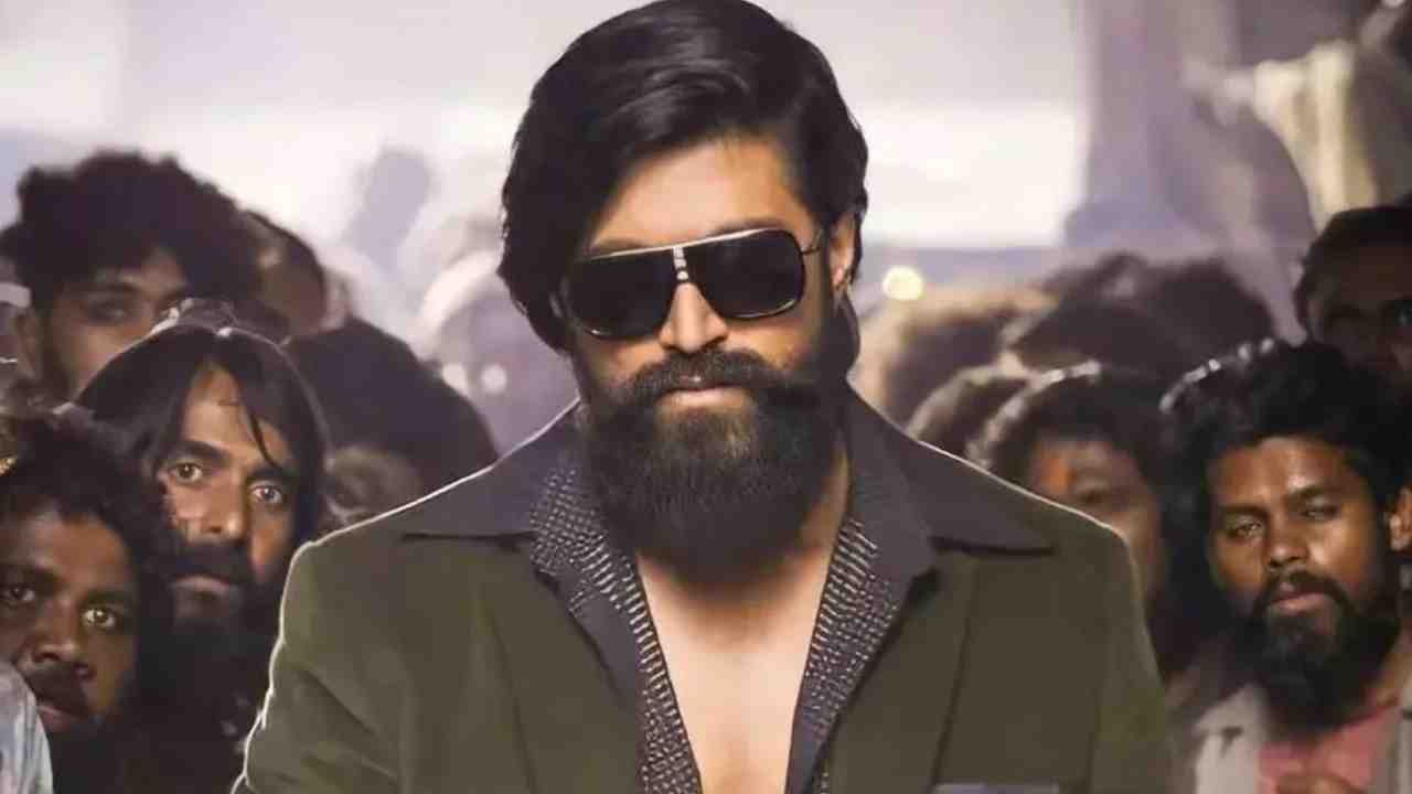 KGF3: కేజీయఫ్ 3.. ఆగాల్సిందే అంటోన్న రాఖీ భాయ్! KGF3: కేజీయఫ్ 3.. ఆగాల్సిందే అంటోన్న రాఖీ భాయ్!