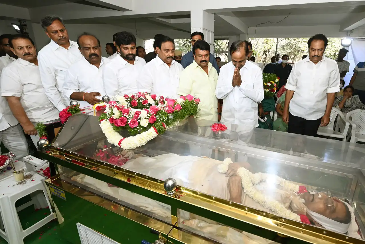 celebrities paying tributes to kaikala satyanarayana