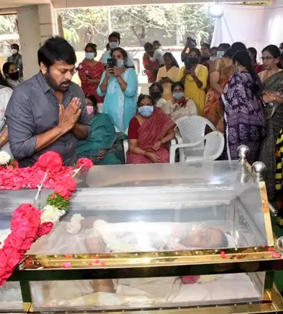 celebrities paying tributes to kaikala satyanarayana