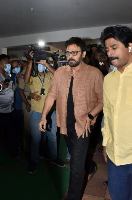 celebrities paying tributes to kaikala satyanarayana