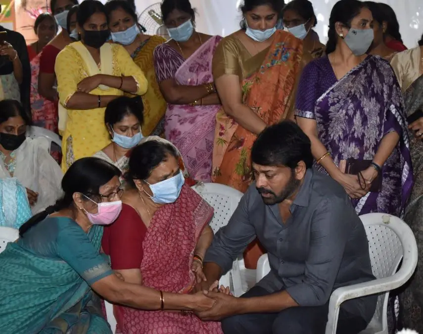 celebrities paying tributes to kaikala satyanarayana