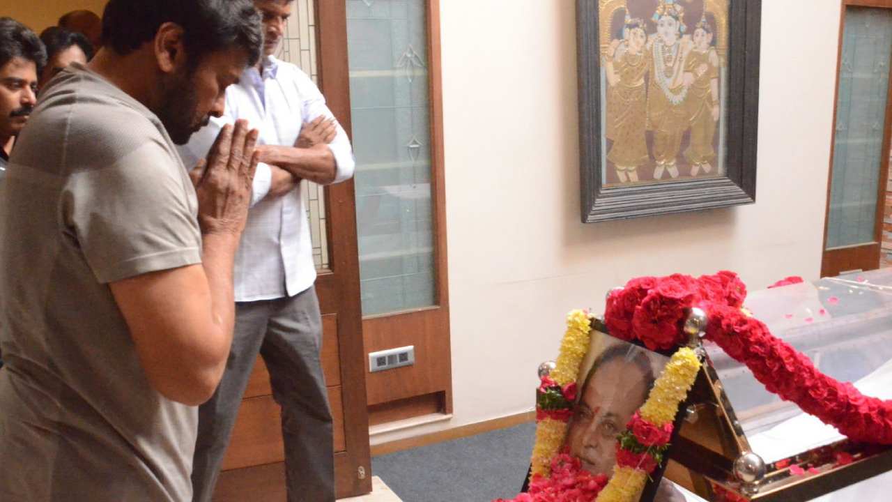 Tributes to chalapathi rao : చలపతి రావుకి సెలబ్రిటీల నివాళులు..