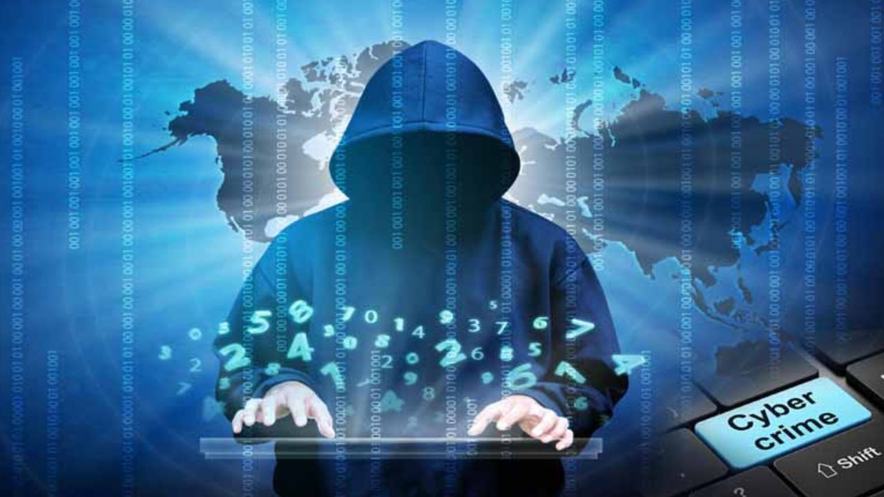 Cyber Criminals Cheating : సైబర్ నేరగాళ్ల ఘరానా మోసం.. రిటైర్డ్ ప్రిన్సిపాల్ అకౌంట్ నుంచి రూ. 7.25 లక్షలు మాయం Cyber Criminals Cheating : సైబర్ నేరగాళ్ల ఘరానా మోసం.. రిటైర్డ్ ప్రిన్సిపాల్ అకౌంట్ నుంచి రూ. 7.25 లక్షలు మాయం