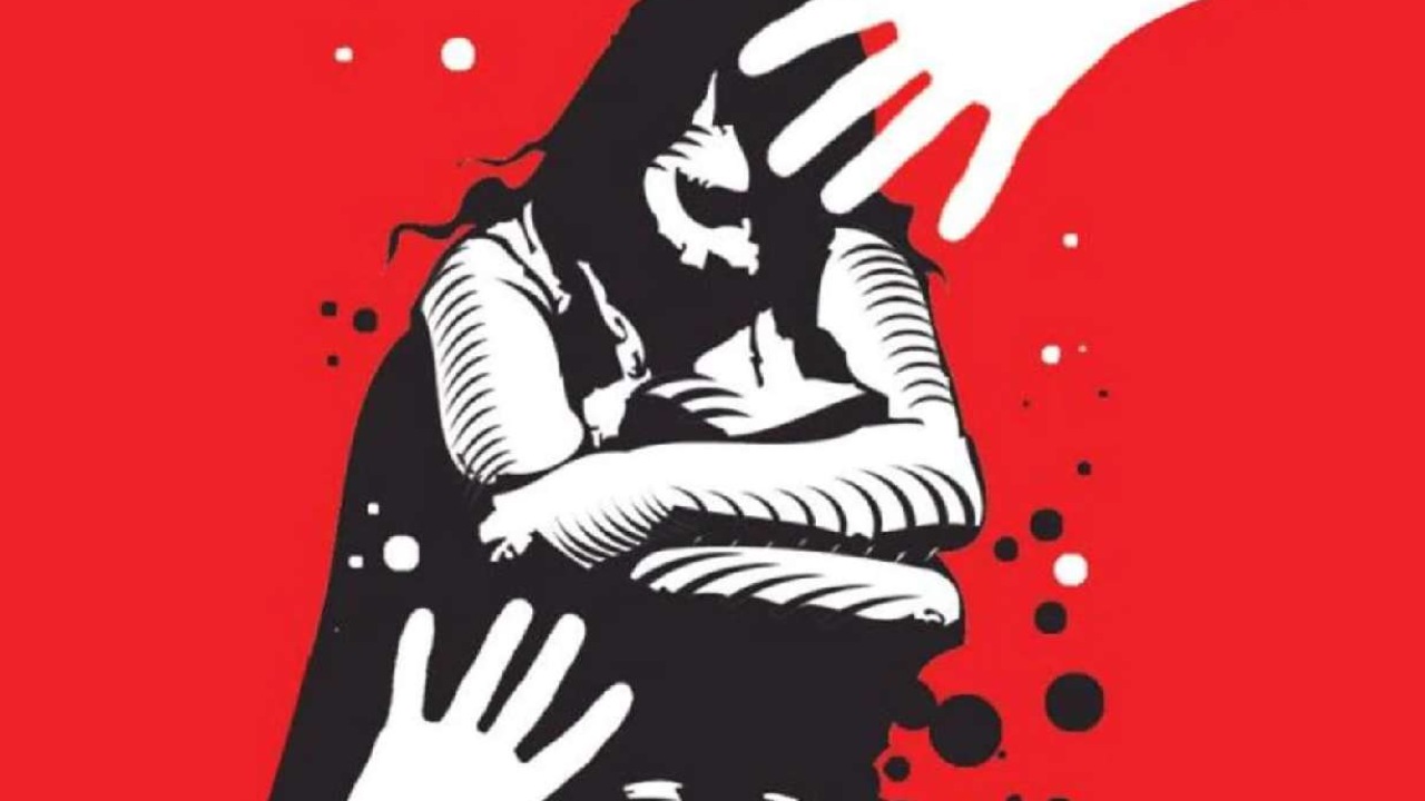 Woman Gang-Raped : మహిళకు మద్యం తాగించి సామూహిక అత్యాచారం Woman Gang-Raped : మహిళకు మద్యం తాగించి సామూహిక అత్యాచారం