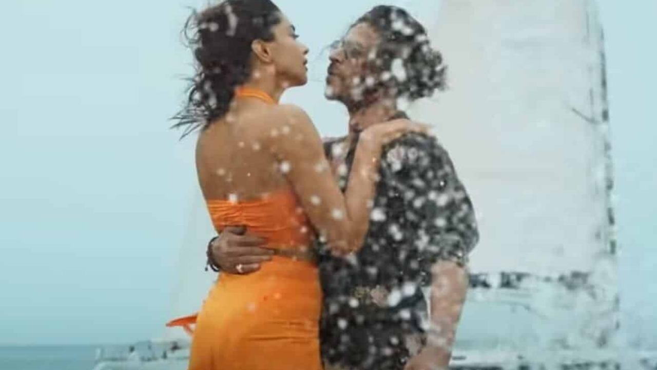 Pathan Controversy : లోక్సభలో పఠాన్ సినిమా వివాదం.. Pathan Controversy : లోక్సభలో పఠాన్ సినిమా వివాదం..