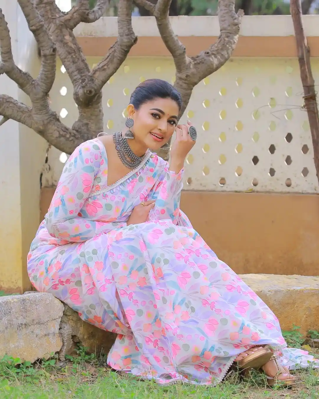Actress Sneha Looks Gorgeous In Her Latest Pics