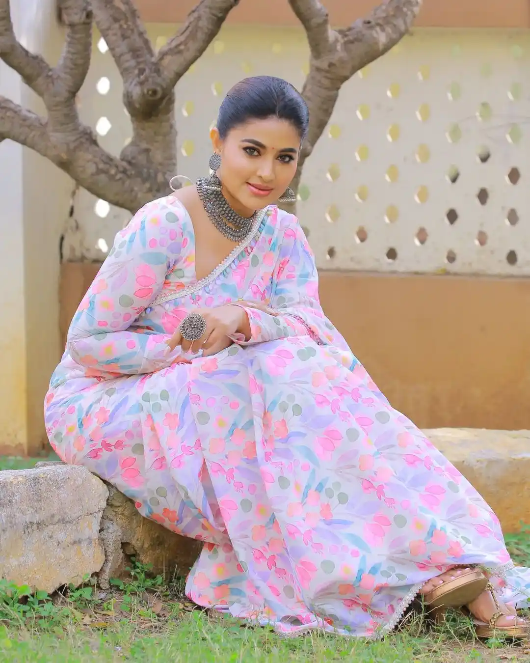 Actress Sneha Looks Gorgeous In Her Latest Pics