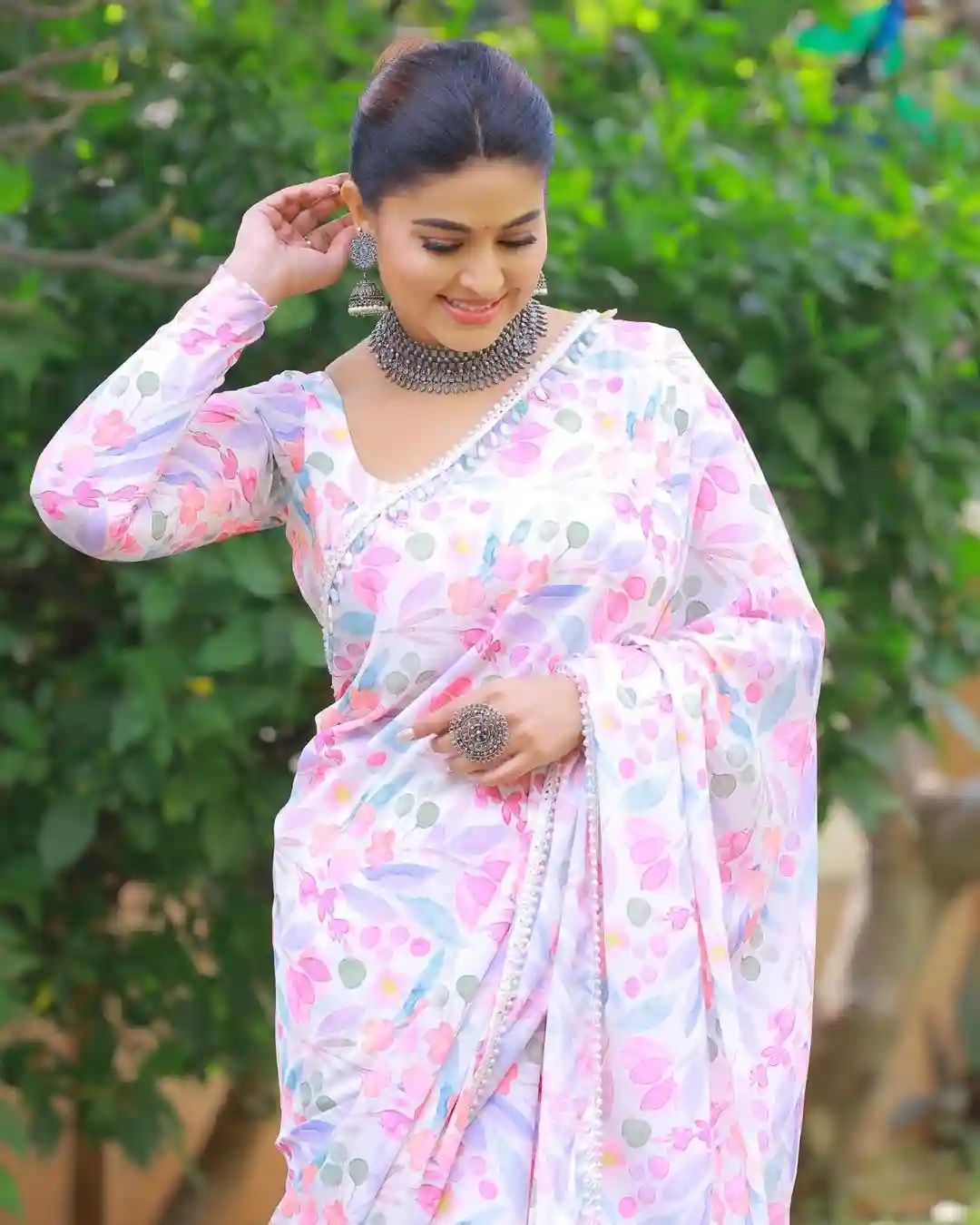 Actress Sneha Looks Gorgeous In Her Latest Pics