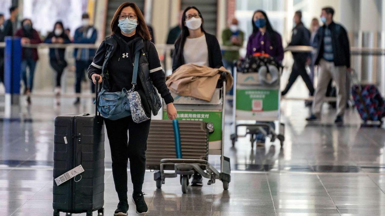 China Ends Quarantine: చైనాలో విదేశీ ప్రయాణికులకు క్వారంటైన్ ఎత్తివేత.. మూడేళ్ల తర్వాత ఇదే తొలిసారి China Ends Quarantine: చైనాలో విదేశీ ప్రయాణికులకు క్వారంటైన్ ఎత్తివేత.. మూడేళ్ల తర్వాత ఇదే తొలిసారి