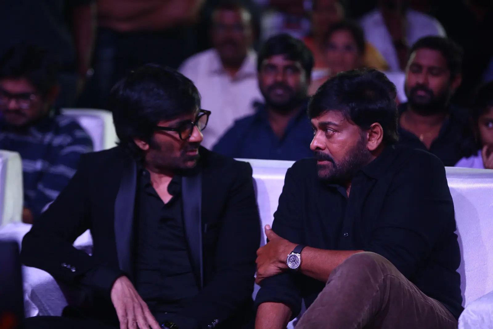Chiranjeevi Raviteja Mega Mass combo at Waltair Veerayya Pre Release Event