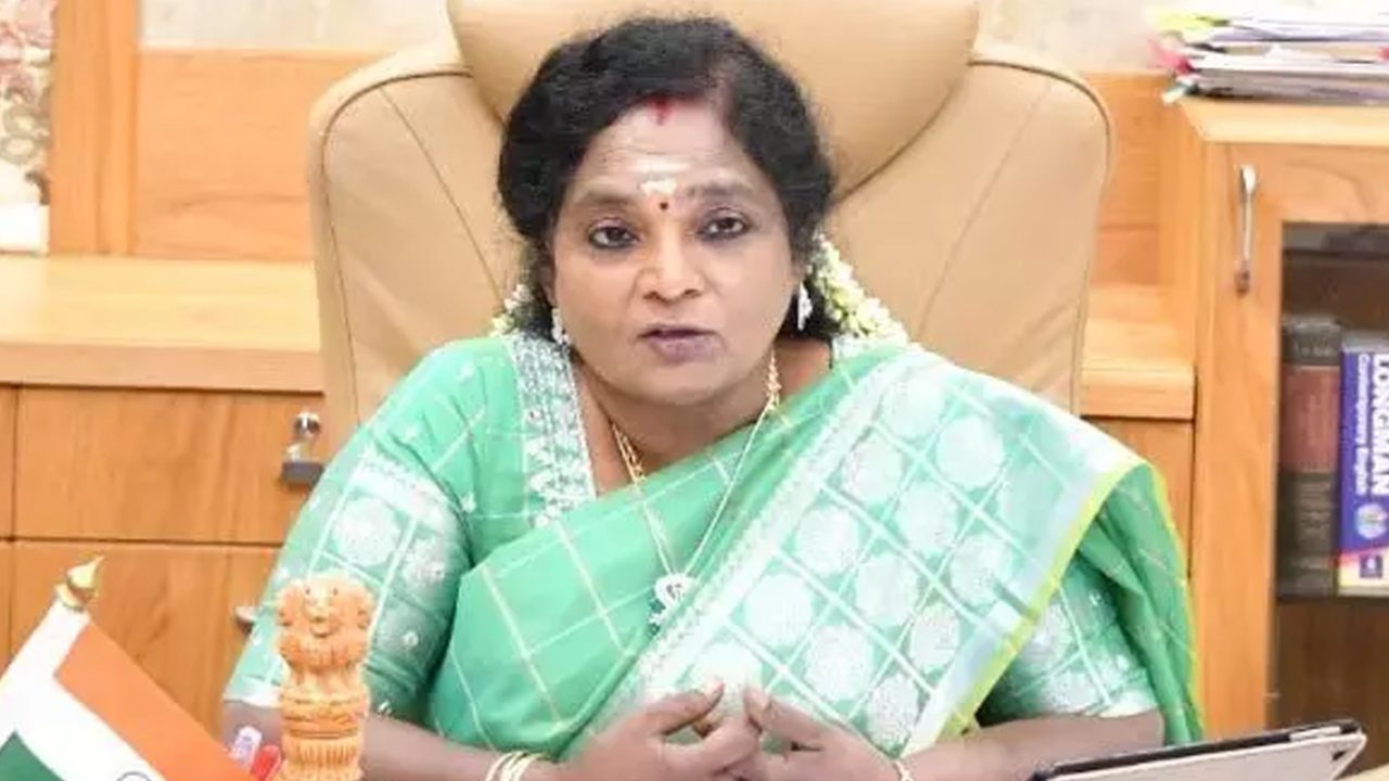 Tamilisai Soundararajan: ఇంత ఇరుకుగా ఉన్న ఈ ఆసుపత్రిలో మెరుగైన సేవలు అందిస్తోన్న మీకు అభినందనలు: తమిళిసై చురకలు Tamilisai Soundararajan: ఇంత ఇరుకుగా ఉన్న ఈ ఆసుపత్రిలో మెరుగైన సేవలు అందిస్తోన్న మీకు అభినందనలు: తమిళిసై చురకలు