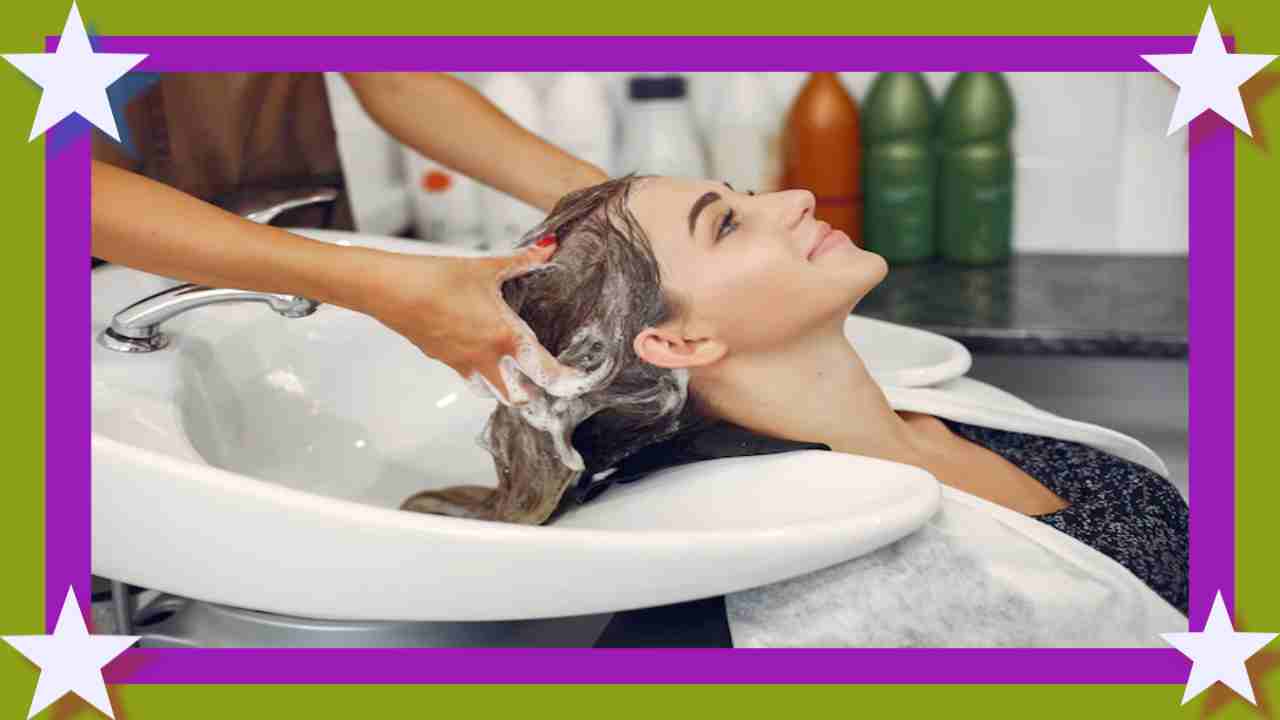 Hair Washing : మహిళలు తలంటుస్నానం ఎన్నిరోజులకు ఒకసారి చేయాలి? ఎలాంటి షాంపులను ఎంచుకోవాలంటే ? Hair Washing : మహిళలు తలంటుస్నానం ఎన్నిరోజులకు ఒకసారి చేయాలి? ఎలాంటి షాంపులను ఎంచుకోవాలంటే ?