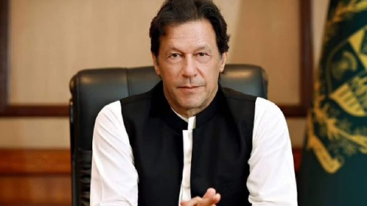 Imran Khan: అన్ని పార్లమెంట్ స్థానాల్లో ఒకే ఒక్కడు.. 33 స్థానాల్లో పోటీ చేయనున్న ఇమ్రాన్ ఖాన్ Imran Khan: అన్ని పార్లమెంట్ స్థానాల్లో ఒకే ఒక్కడు.. 33 స్థానాల్లో పోటీ చేయనున్న ఇమ్రాన్ ఖాన్