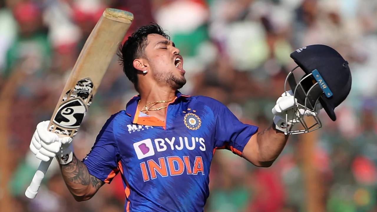 Ishan Kishan: మూడో వన్డేలో ఇషాన్ కిషన్కు అవకాశం.. కెప్టెన్ రోహిత్ శర్మ ఏమన్నాడంటే? Ishan Kishan: మూడో వన్డేలో ఇషాన్ కిషన్కు అవకాశం.. కెప్టెన్ రోహిత్ శర్మ ఏమన్నాడంటే?
