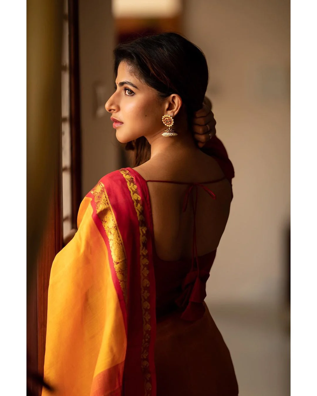 Iswarya Menon new saree photos
