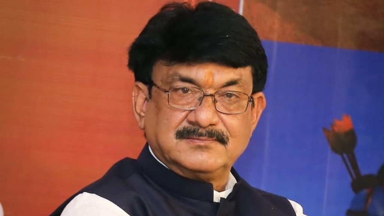 Madhya Pradesh : ‘బీజేపీలో చేరండి లేకుంటే బుల్డోజర్లు రెడీ ఉన్నాయ్’ : కాంగ్రెస్ నేతలకు బీజేపీ మంత్రి హెచ్చరిక Madhya Pradesh : ‘బీజేపీలో చేరండి లేకుంటే బుల్డోజర్లు రెడీ ఉన్నాయ్’ : కాంగ్రెస్ నేతలకు బీజేపీ మంత్రి హెచ్చరిక
