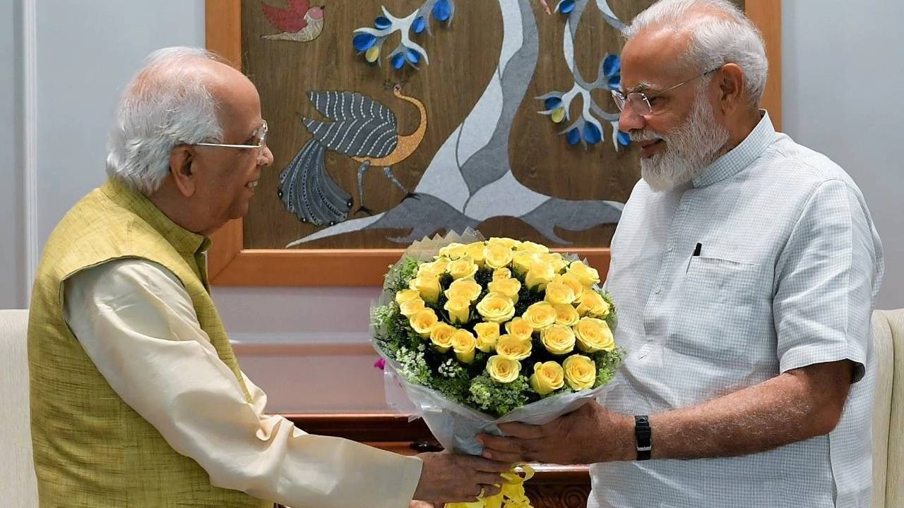 Kesharinath Tripathi with Prime Minister Narendra Modi (File Photo)