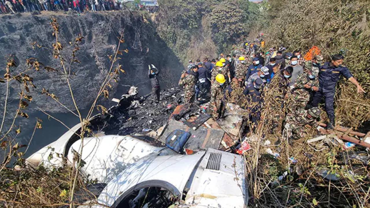 Nepal Plane Crash: ఒకప్పటి కింగ్ఫిషర్ ఎయిర్లైన్స్ విమానమే.. నేపాల్లో ప్రమాదానికి గురైన విమానం .. Nepal Plane Crash: ఒకప్పటి కింగ్ఫిషర్ ఎయిర్లైన్స్ విమానమే.. నేపాల్లో ప్రమాదానికి గురైన విమానం ..