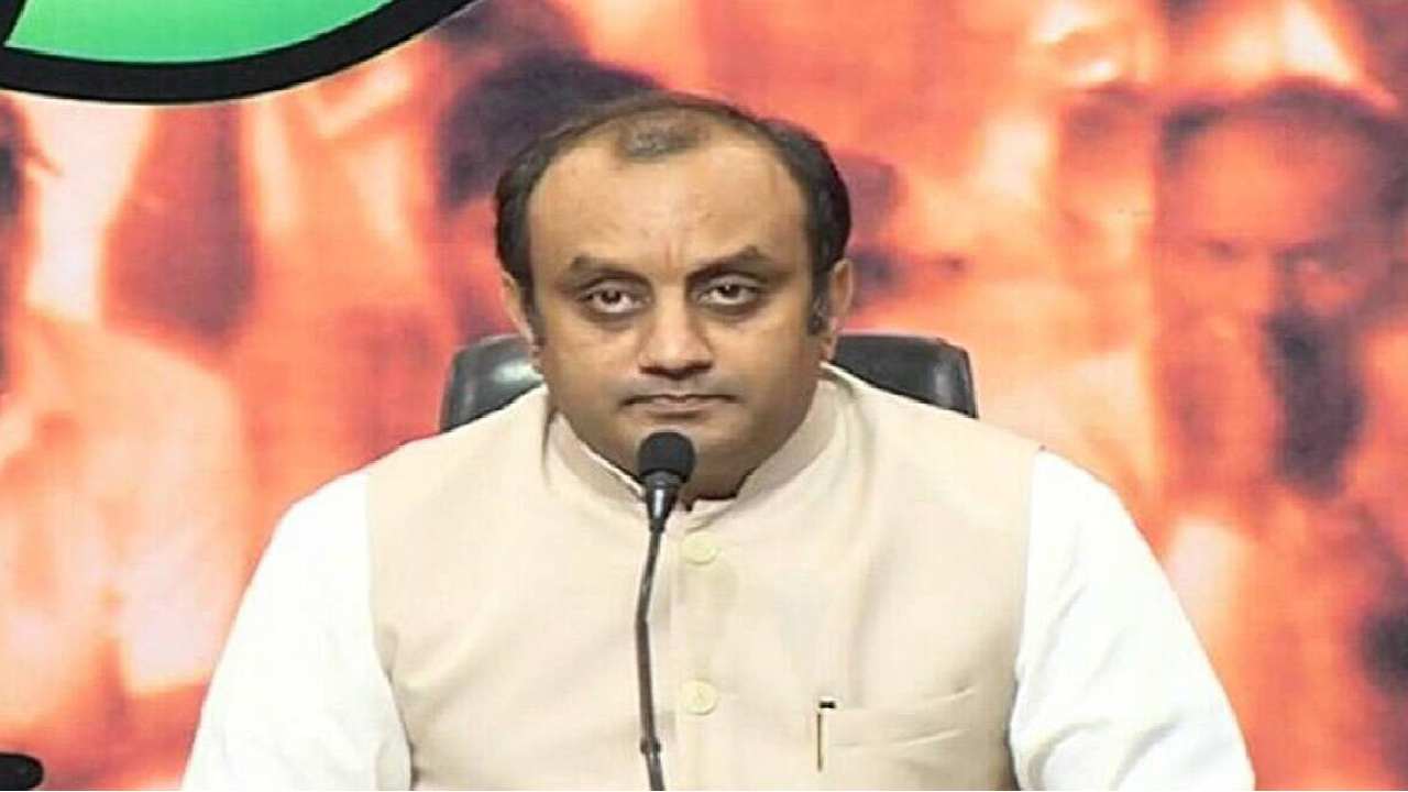BJP Slams Rahul Gandhi: చైనా ముందు భారత్ లొంగిపోవాలని రాహుల్ గాంధీ కోరుకుంటున్నారు: బీజేపీ BJP Slams Rahul Gandhi: చైనా ముందు భారత్ లొంగిపోవాలని రాహుల్ గాంధీ కోరుకుంటున్నారు: బీజేపీ