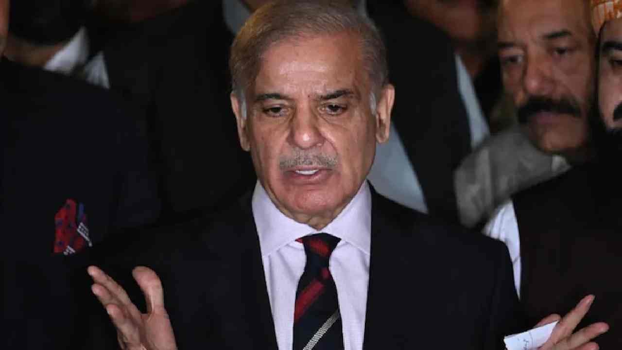 Pakistan: పాకిస్తాన్ ప్రధానికి భారత్ ఆహ్వానం.. ఎస్సీఓ మీట్కు రావాల్సిందిగా కోరనున్న భారత్ Pakistan: పాకిస్తాన్ ప్రధానికి భారత్ ఆహ్వానం.. ఎస్సీఓ మీట్కు రావాల్సిందిగా కోరనున్న భారత్
