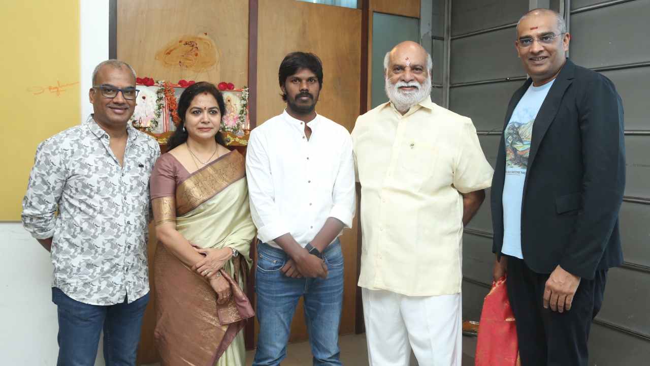 Raghavendra Rao: సింగర్ సునీత కుమారుడికి రాఘవేంద్ర రావు ‘సర్కారు నౌకరి’! Raghavendra Rao: సింగర్ సునీత కుమారుడికి రాఘవేంద్ర రావు ‘సర్కారు నౌకరి’!