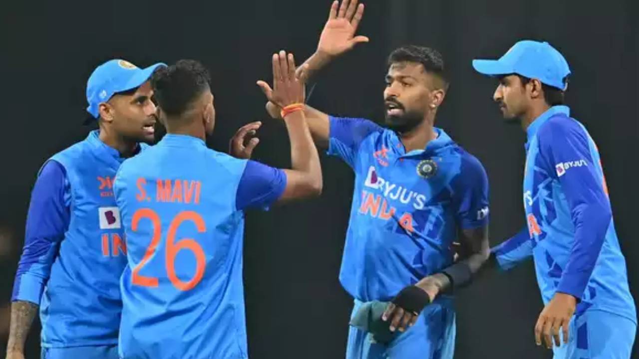 India Vs Sri Lanka 2nd T20I: నేడు ఇండియా వర్సెస్ శ్రీలంక రెండో టీ20 మ్యాచ్.. తుది జట్టులో మార్పులు ఇవే! India Vs Sri Lanka 2nd T20I: నేడు ఇండియా వర్సెస్ శ్రీలంక రెండో టీ20 మ్యాచ్.. తుది జట్టులో మార్పులు ఇవే!