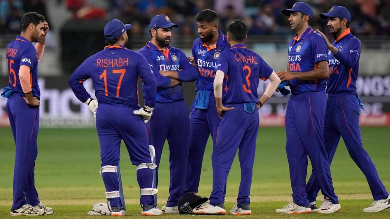 Team India: జనవరిలో టీమిండియా ఎన్ని టీ20, వన్డే మ్యాచ్లు ఆడుతుందో తెలుసా? షెడ్యూల్ ఇలా.. Team India: జనవరిలో టీమిండియా ఎన్ని టీ20, వన్డే మ్యాచ్లు ఆడుతుందో తెలుసా? షెడ్యూల్ ఇలా..