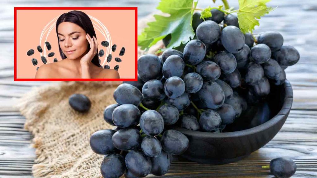 These are the benefits of black grapes for hair and skin health!