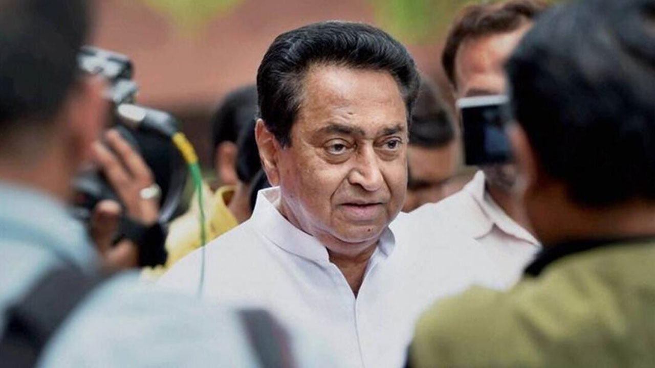 Madhya Pradesh: కాంగ్రెస్ నేత పోస్టర్ చింపేసిన బీజేపీ నేతపై కేసు నమోదు Madhya Pradesh: కాంగ్రెస్ నేత పోస్టర్ చింపేసిన బీజేపీ నేతపై కేసు నమోదు