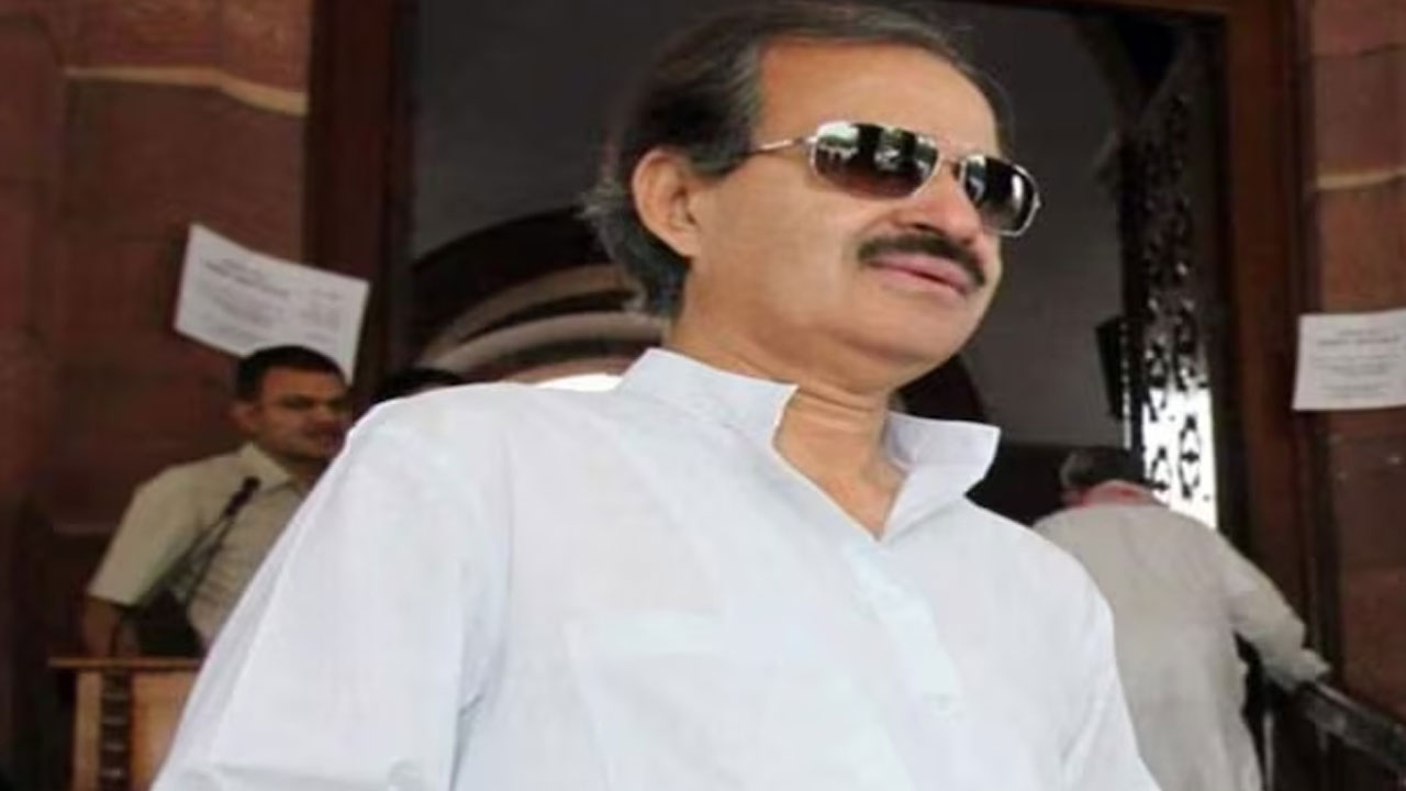 Surgical Strike: సర్జికల్ స్ట్రైక్స్ నిజంగా చేసుంటే, వీడియో రిలీజ్ చేయండి.. కాంగ్రెస్ నేత సంచలన వ్యాఖ్యలు Surgical Strike: సర్జికల్ స్ట్రైక్స్ నిజంగా చేసుంటే, వీడియో రిలీజ్ చేయండి.. కాంగ్రెస్ నేత సంచలన వ్యాఖ్యలు