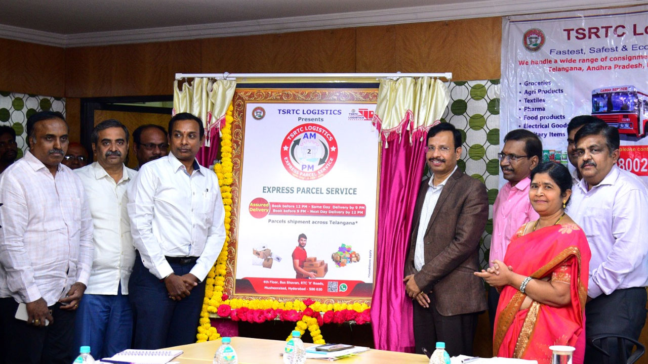 TSRTC: AM 2 PM సర్వీస్ ప్రారంభించిన ఆర్టీసీ.. మరింత వేగంతో పార్శిల్ సేవలు TSRTC: AM 2 PM సర్వీస్ ప్రారంభించిన ఆర్టీసీ.. మరింత వేగంతో పార్శిల్ సేవలు