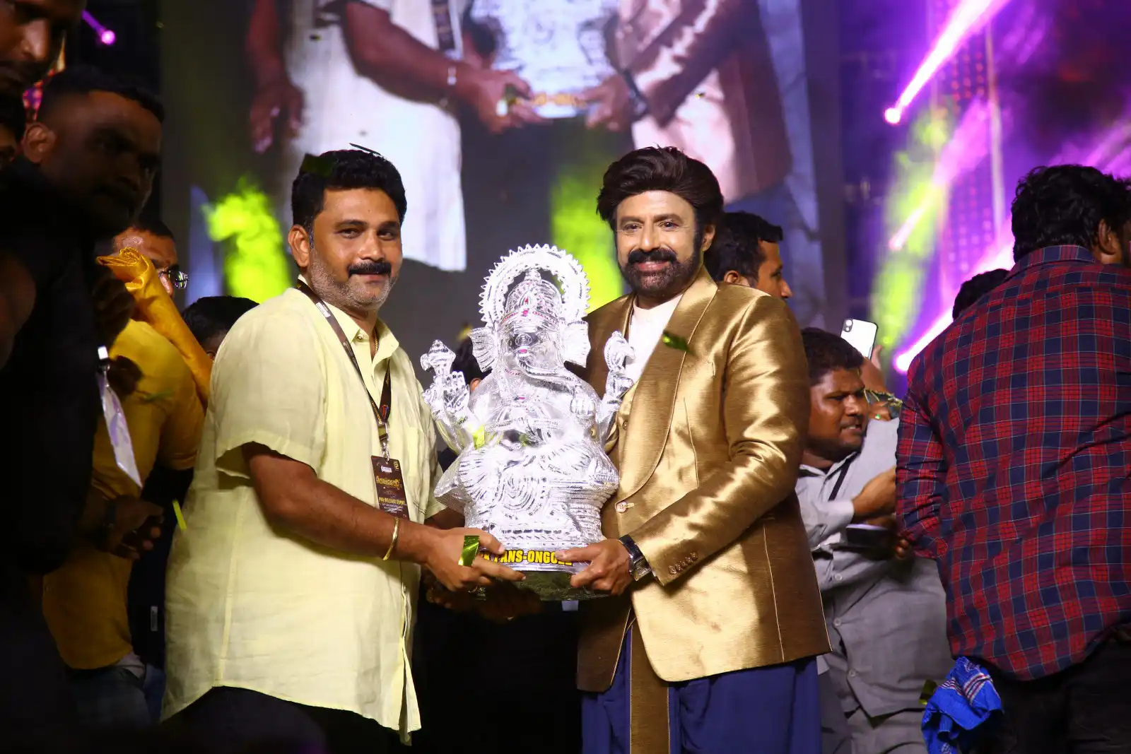 Veera Simha Reddy pre release event fans photos