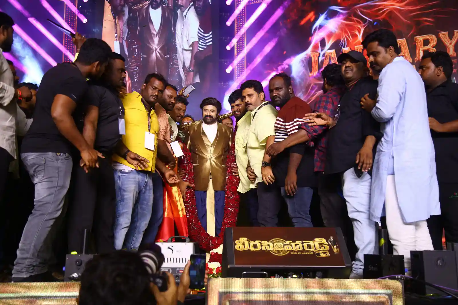 Veera Simha Reddy pre release event fans photos