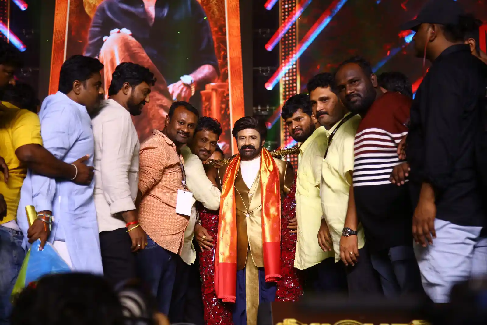 Veera Simha Reddy pre release event fans photos