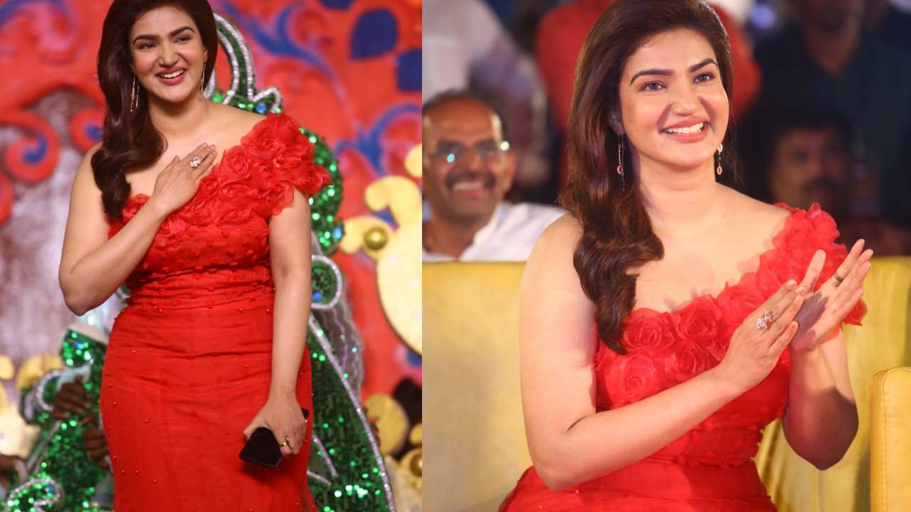 Honey Rose : వీరసింహా రెడ్డి ప్రీ రిలీజ్ ఈవెంట్‌లో.. రెడ్ డ్రెస్‌లో రెడ్ రోజ్‌లా ఉన్న హనీ రోజ్..