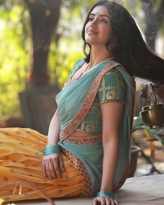 Malvika Sharma Sankranthi Special Photoshoot
