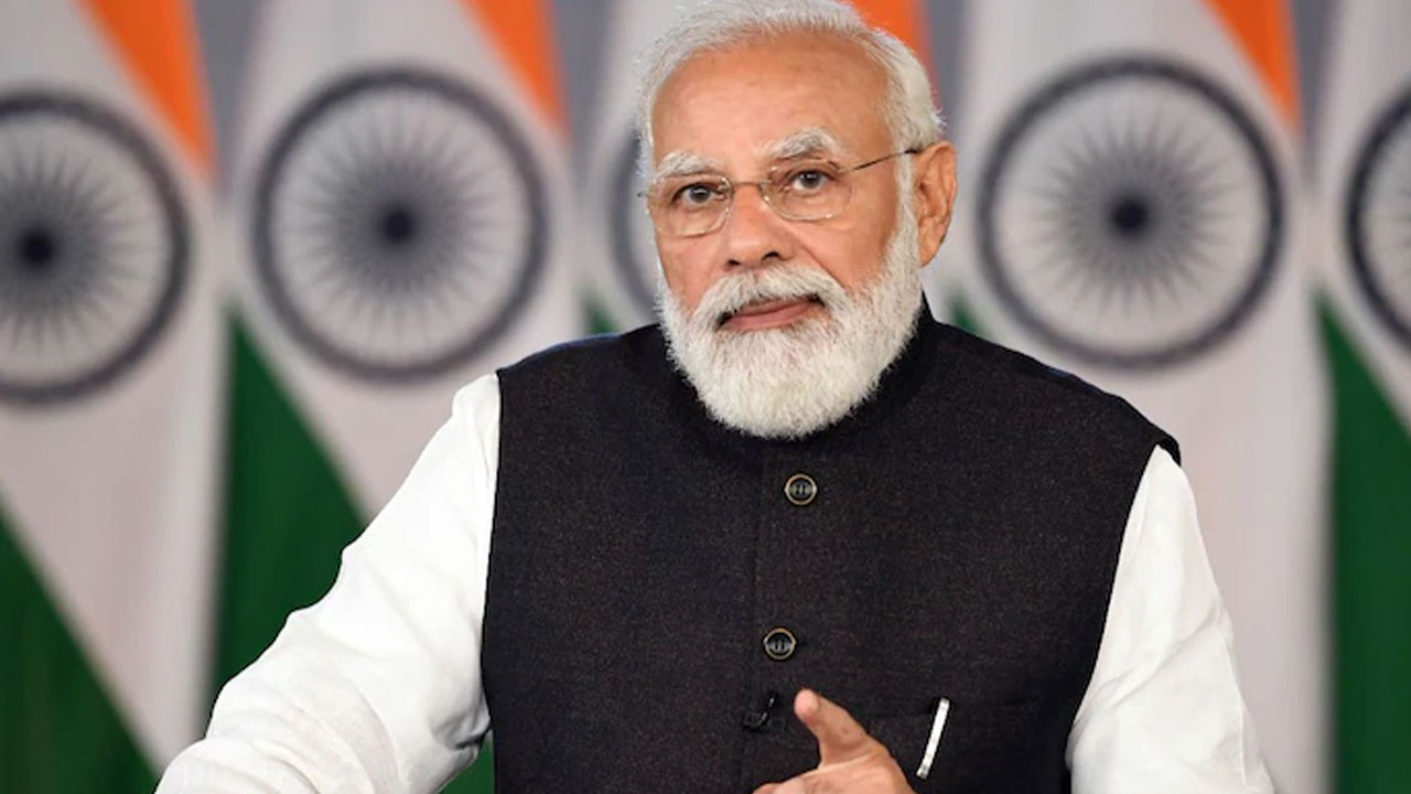 BBC Documentary: మోదీపై బీబీసీ డాక్యూమెంటరీ.. పోలీస్ కేసు ఫైల్ చేసిన సుప్రీం లాయర్ BBC Documentary: మోదీపై బీబీసీ డాక్యూమెంటరీ.. పోలీస్ కేసు ఫైల్ చేసిన సుప్రీం లాయర్
