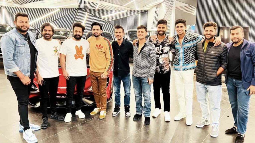 Indian cricketers photo with NTR goes viral
