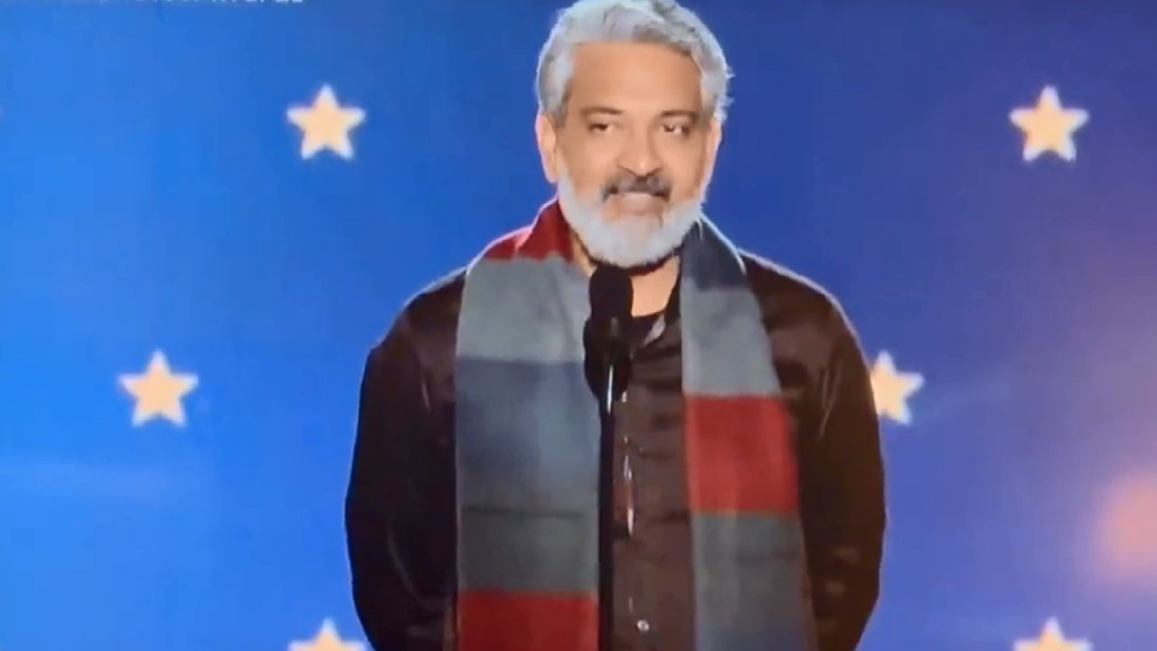 Rajamouli : తన గెలుపుని తన జీవితంలోని ఆడవారికి అంకింతం చేసిన రాజమౌళి.. Rajamouli : తన గెలుపుని తన జీవితంలోని ఆడవారికి అంకింతం చేసిన రాజమౌళి..