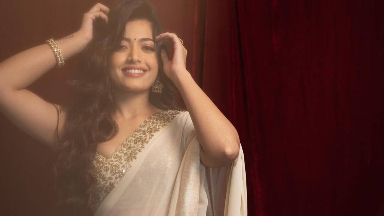 Rashmika Mandanna : గొడవ ముగిసిందా.. రిషబ్, రక్షిత్ పై పాజిటివ్ వ్యాఖ్యలు చేసిన రష్మిక.. Rashmika Mandanna : గొడవ ముగిసిందా.. రిషబ్, రక్షిత్ పై పాజిటివ్ వ్యాఖ్యలు చేసిన రష్మిక..