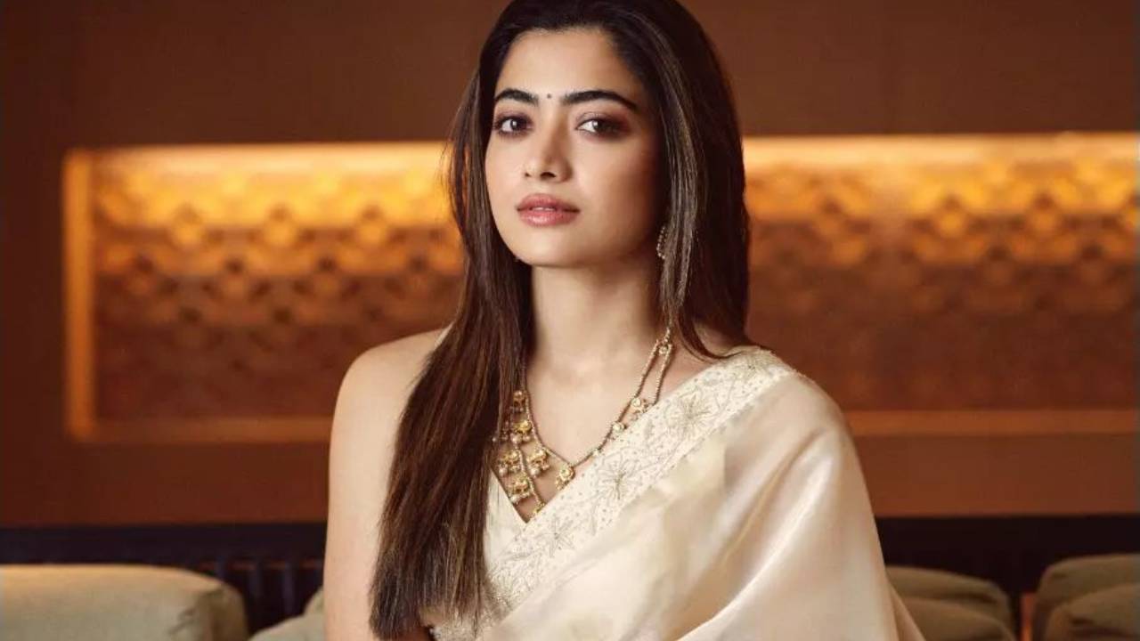 Rashmika : నన్ను ట్రోల్ చేస్తే ఓకే.. నా ఫ్యామిలీని ట్రోల్ చేస్తే మాత్రం ఊరుకోను.. Rashmika : నన్ను ట్రోల్ చేస్తే ఓకే.. నా ఫ్యామిలీని ట్రోల్ చేస్తే మాత్రం ఊరుకోను..