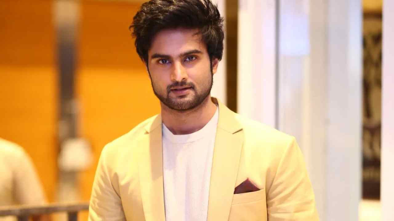 Sudheer Babu : పవన్ తో జానీ లాంటి సినిమా, మహేష్ ఖలేజా సినిమా చేస్తా అంటున్న సుధీర్ బాబు.. Sudheer Babu : పవన్ తో జానీ లాంటి సినిమా, మహేష్ ఖలేజా సినిమా చేస్తా అంటున్న సుధీర్ బాబు..