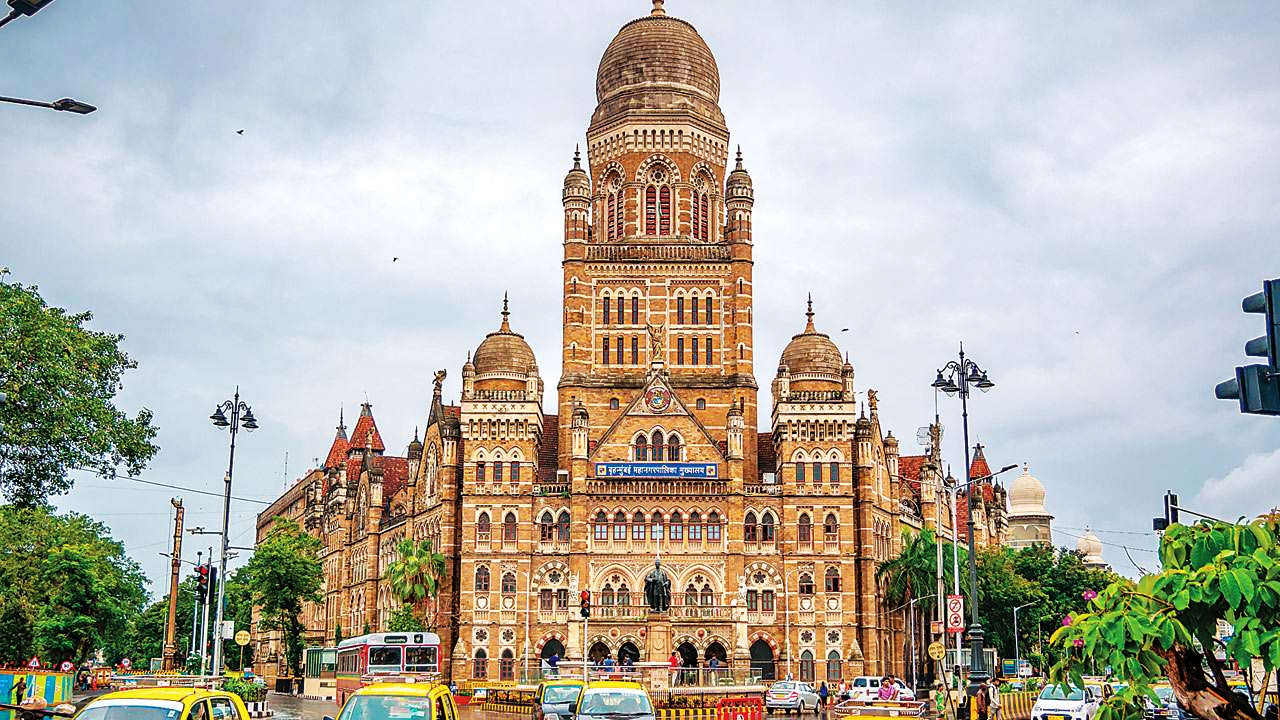 BMC Budget: రికార్డ్ స్థాయి బడ్జెట్ ప్రవేశ పెట్టిన ముంబై మున్సిపాలిటీ.. దేశంలోని కొన్ని రాష్ట్రాల బడ్జెట్ కంటే కూడా ఎక్కువే BMC Budget: రికార్డ్ స్థాయి బడ్జెట్ ప్రవేశ పెట్టిన ముంబై మున్సిపాలిటీ.. దేశంలోని కొన్ని రాష్ట్రాల బడ్జెట్ కంటే కూడా ఎక్కువే
