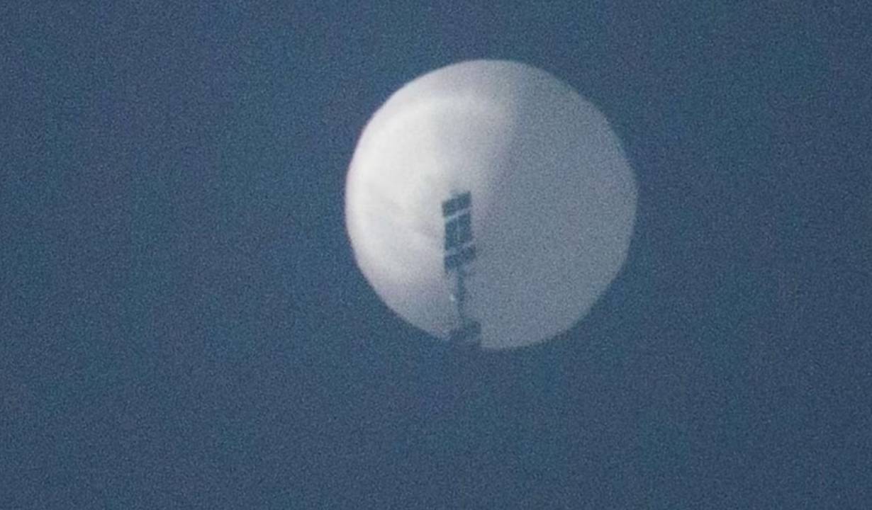 China Spy Balloon: అమెరికా గగనతలంపై చైనా స్పై బెలూన్.. విదేశాంగ మంత్రి బ్లింకెన్ చైనా పర్యటన రద్దు .. China Spy Balloon: అమెరికా గగనతలంపై చైనా స్పై బెలూన్.. విదేశాంగ మంత్రి బ్లింకెన్ చైనా పర్యటన రద్దు ..