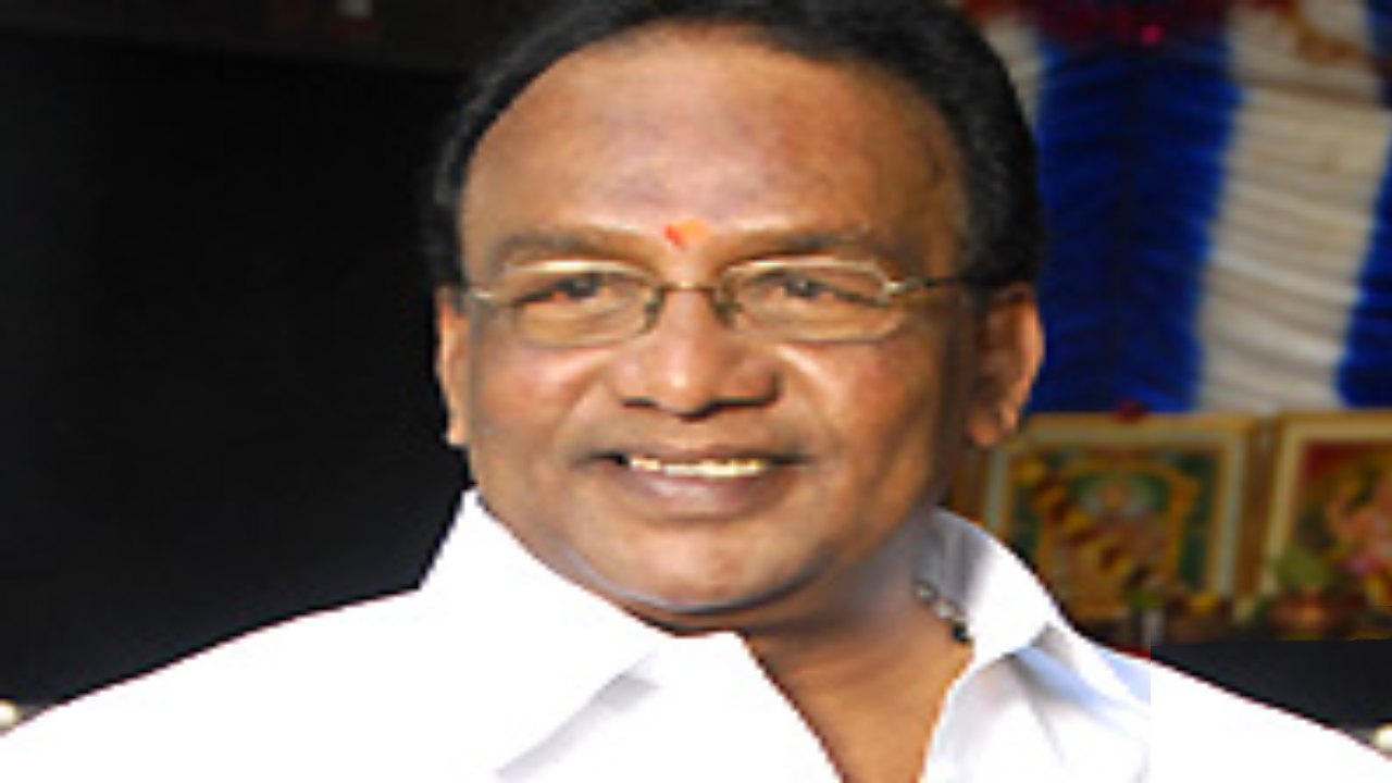 Director Vidyasagar : టాలీవుడ్లో మరో విషాదం.. స్టార్ డైరెక్టర్ కన్నుమూత! Director Vidyasagar : టాలీవుడ్లో మరో విషాదం.. స్టార్ డైరెక్టర్ కన్నుమూత!