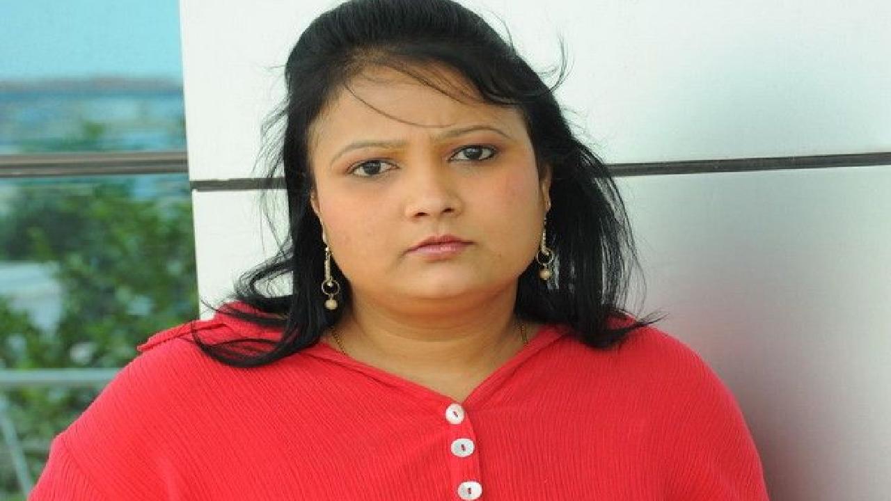 Geetha Singh : కితకితలు హీరోయిన్ కొడుకు మృతి.. Geetha Singh : కితకితలు హీరోయిన్ కొడుకు మృతి..