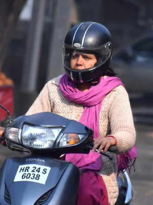>హెల్మెట్ పెట్టుకున్నా ఫైన్ కట్టాల్సిందే..!